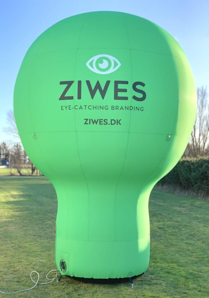 4 m høj ballon med logo ziwes eye-catching